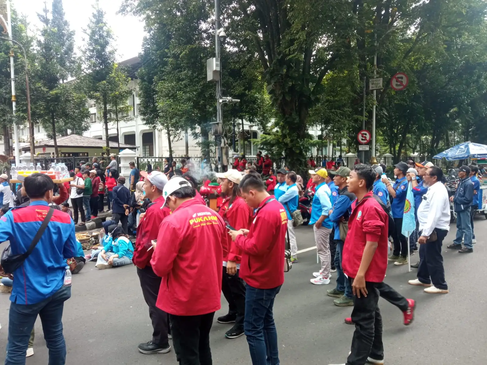 Sekda Jabar Janjikan Penyelesaian Rekomendasi UMSK, Aksi Buruh 30 Desember Dihentikan Sementara