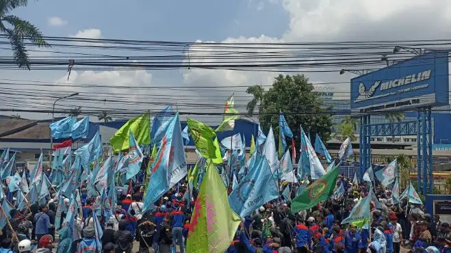 Ribuan Buruh Kepung PT Multistrada, BBM Tuding Ada Praktik Union Busting